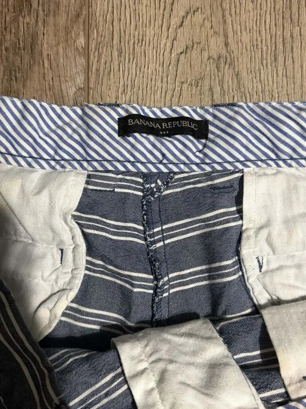 Banana Republic Blue White Striped Lightweight Cotton Chino Shorts